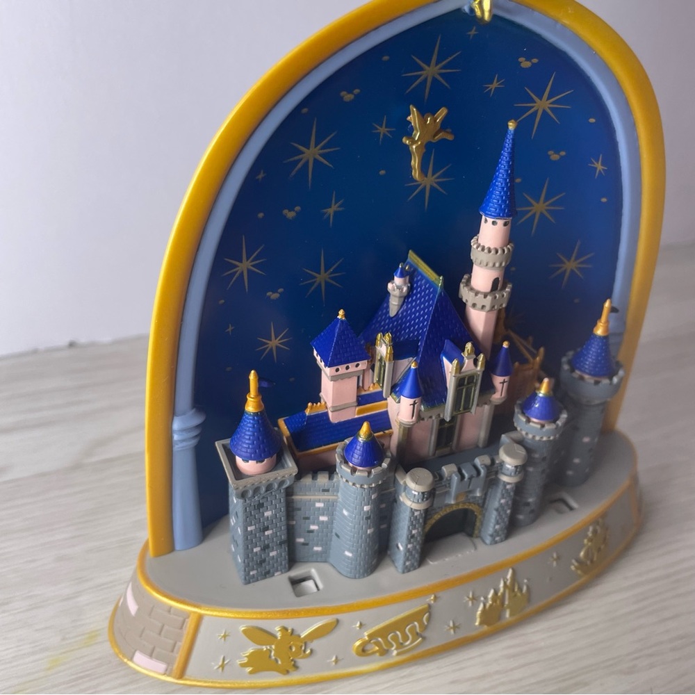 Hallmark Keepsake Disneyland 70th Anniversary 2025 Ornament with Light & Sound - Picture 8 of 15